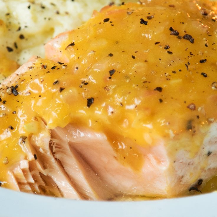 SALMON EN SALSA DE MANGO