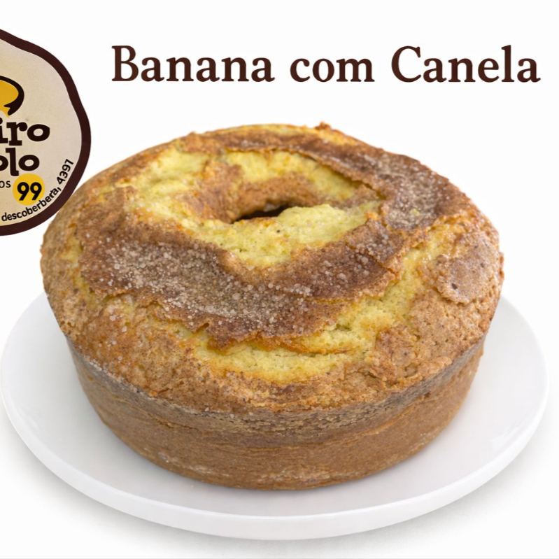 Bolo de Trigo, com a massa de creme de leite, não usamos conservantes, fabricação diaria. Serve de 10 a 12 fatias.