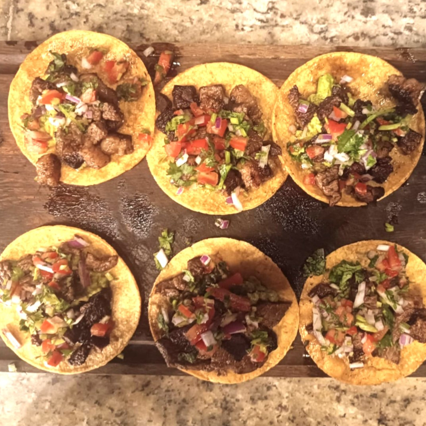 Tabla de TACOS Nicky’s + Papas GRATIS