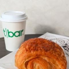 Tu Mañana Café Americano + Pan de Jamón