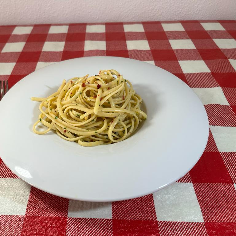 Pasta Aglio, Olio E Peperoncino.