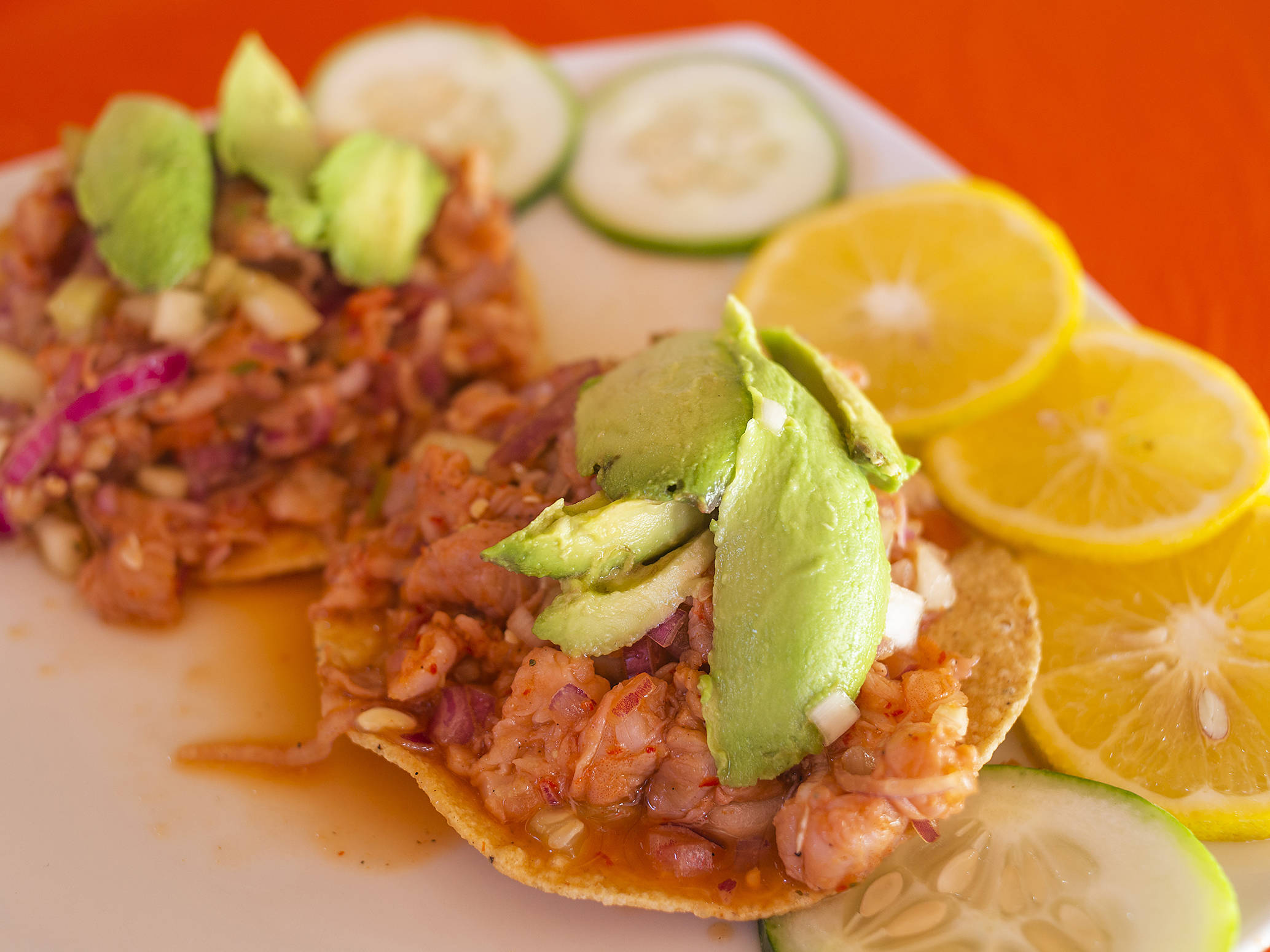Tostada de Agua Chile Rojo