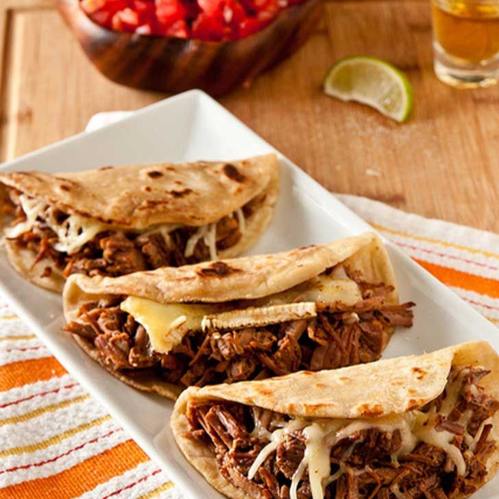 Quesadilla De Barbacoa De Res