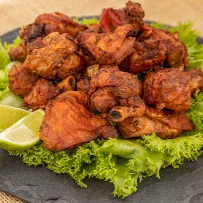 Aprox. 800g de Frango a passarinho bem temperado