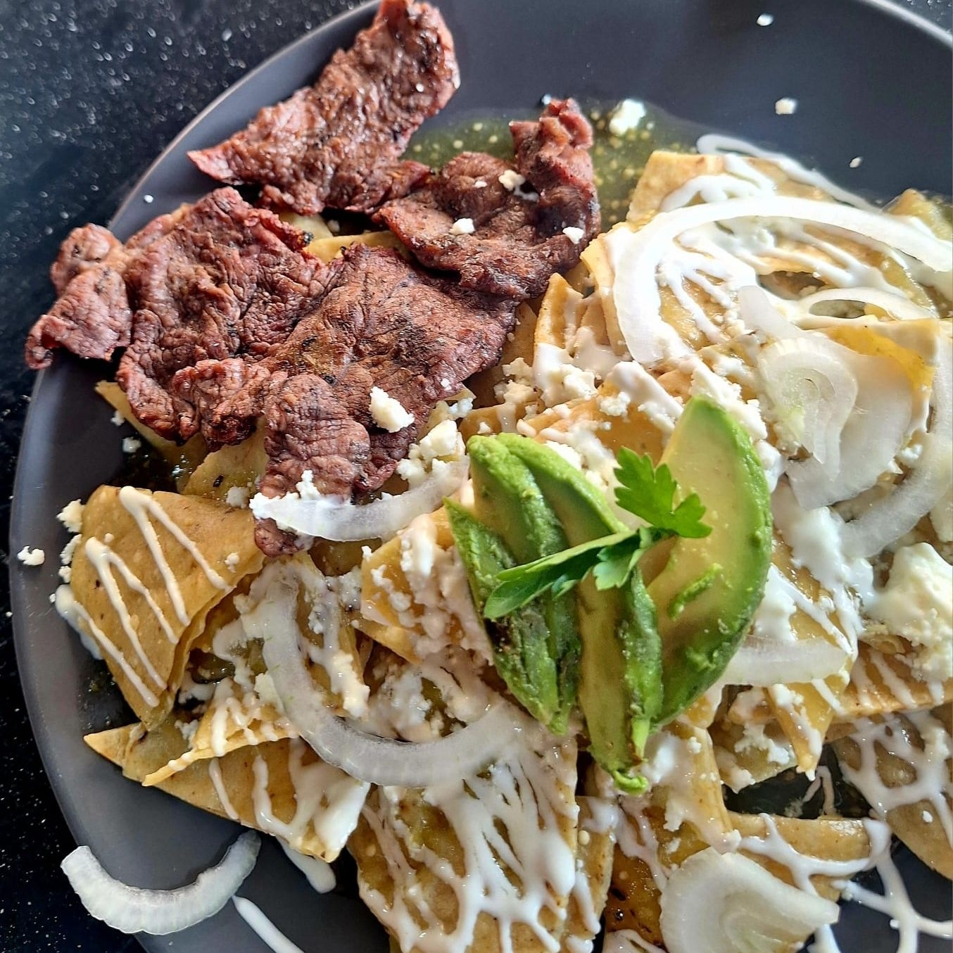 Chilaquiles con Tasajo