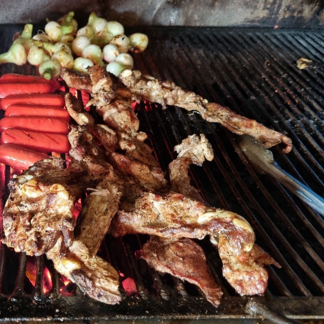 Combo - 1/4 de Costilla + Salchichas asadas