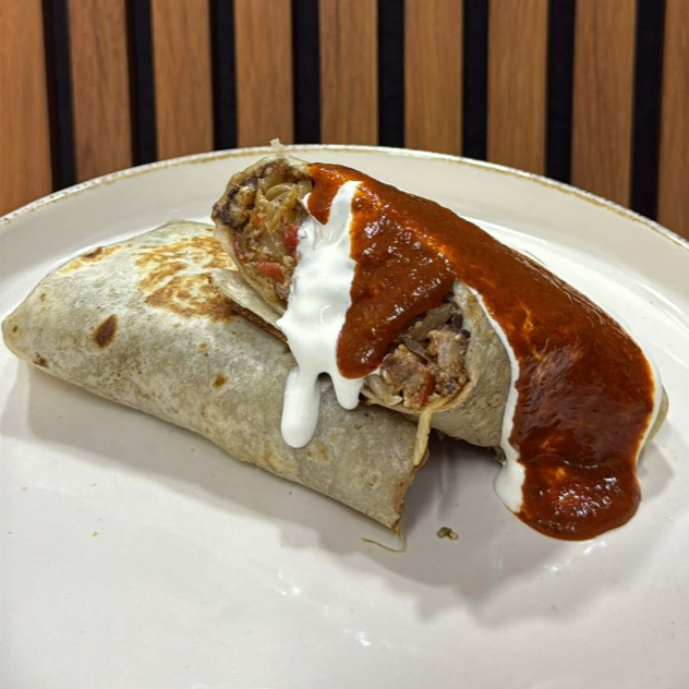 BURRITO GIGANTE DE MILANESA