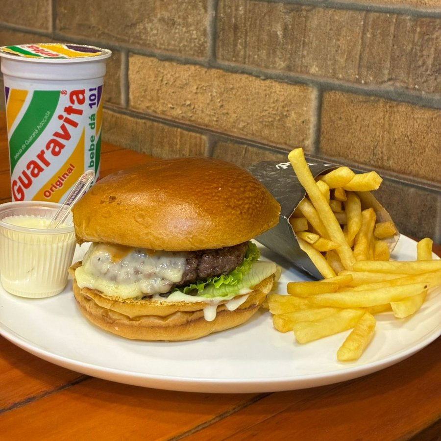 1 príncipe burguer + batata individual + guaravita