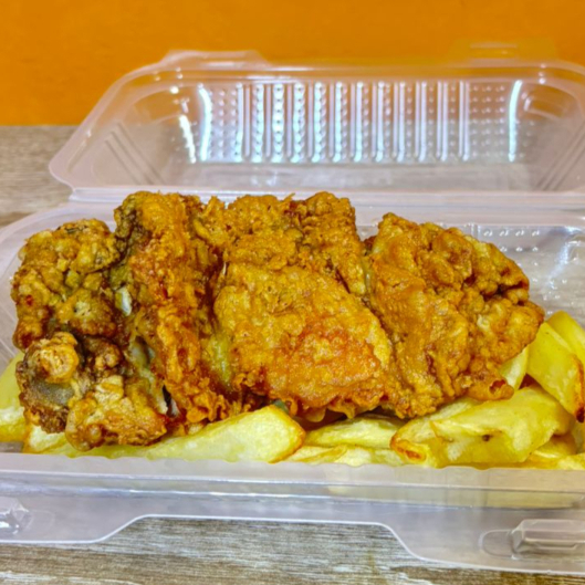 Muslo con Papas Fritas