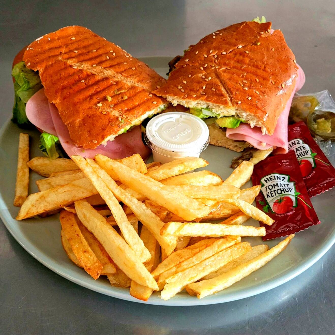 Baguette Especial de Carne Asada (con Papas)