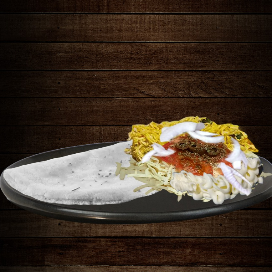 Este prato traz uma combinação perfeita de queijo mussarela derretido, envolvido por tomate fresco, azeitonas suculentas e um toque especial de orégano. Acrescentamos o sabor incrível do frango temperado com coentro, para um sabor mais autêntico e marcante. O Catupiry Original, cremoso e saboroso, é adicionado para incrementar ainda mais o sabor. Para finalizar, uma camada de cebola