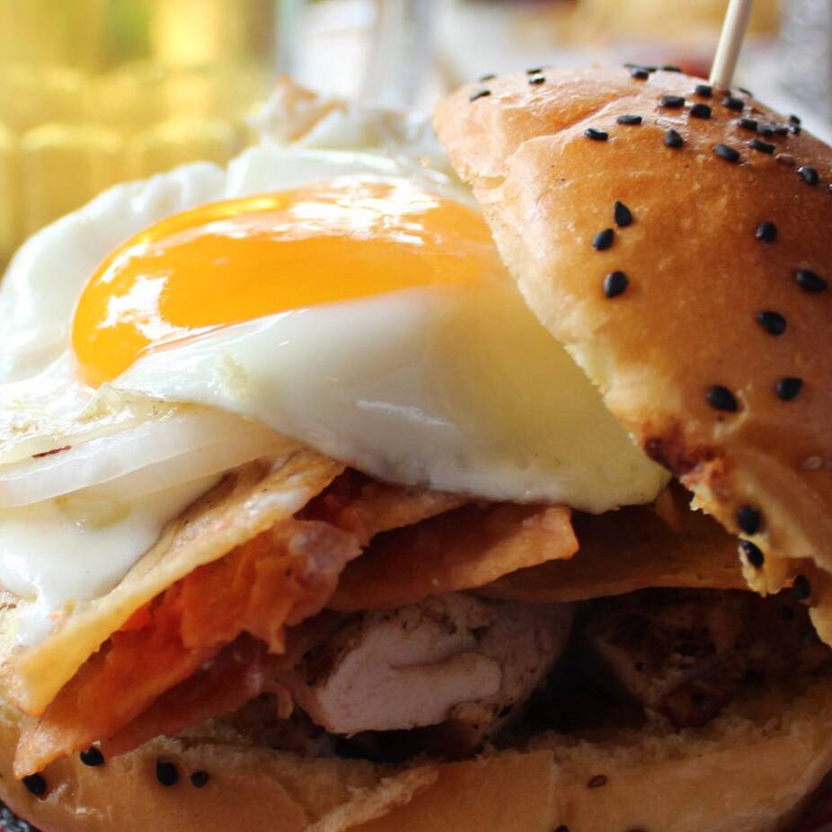 La ChilaBurger ¡Nuevo!