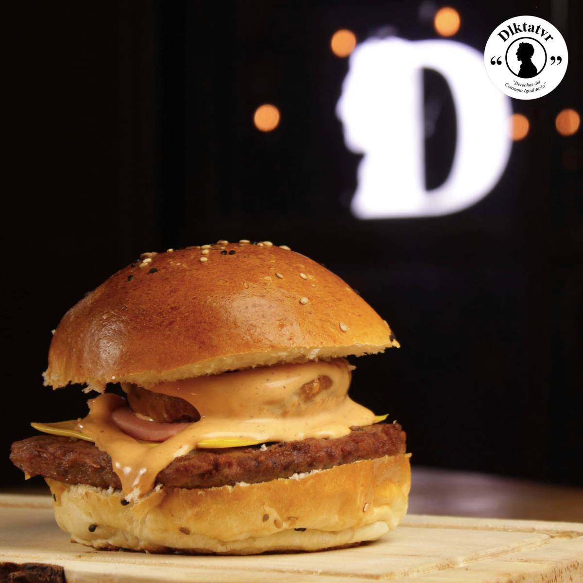2 Burger Minneapolis + 2 Papas Fritas