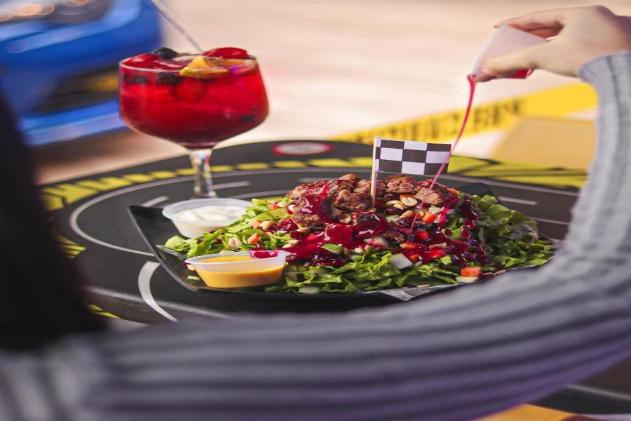 BURGER SALAD