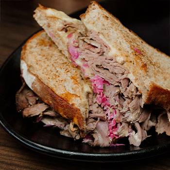 Reuben Sándwich