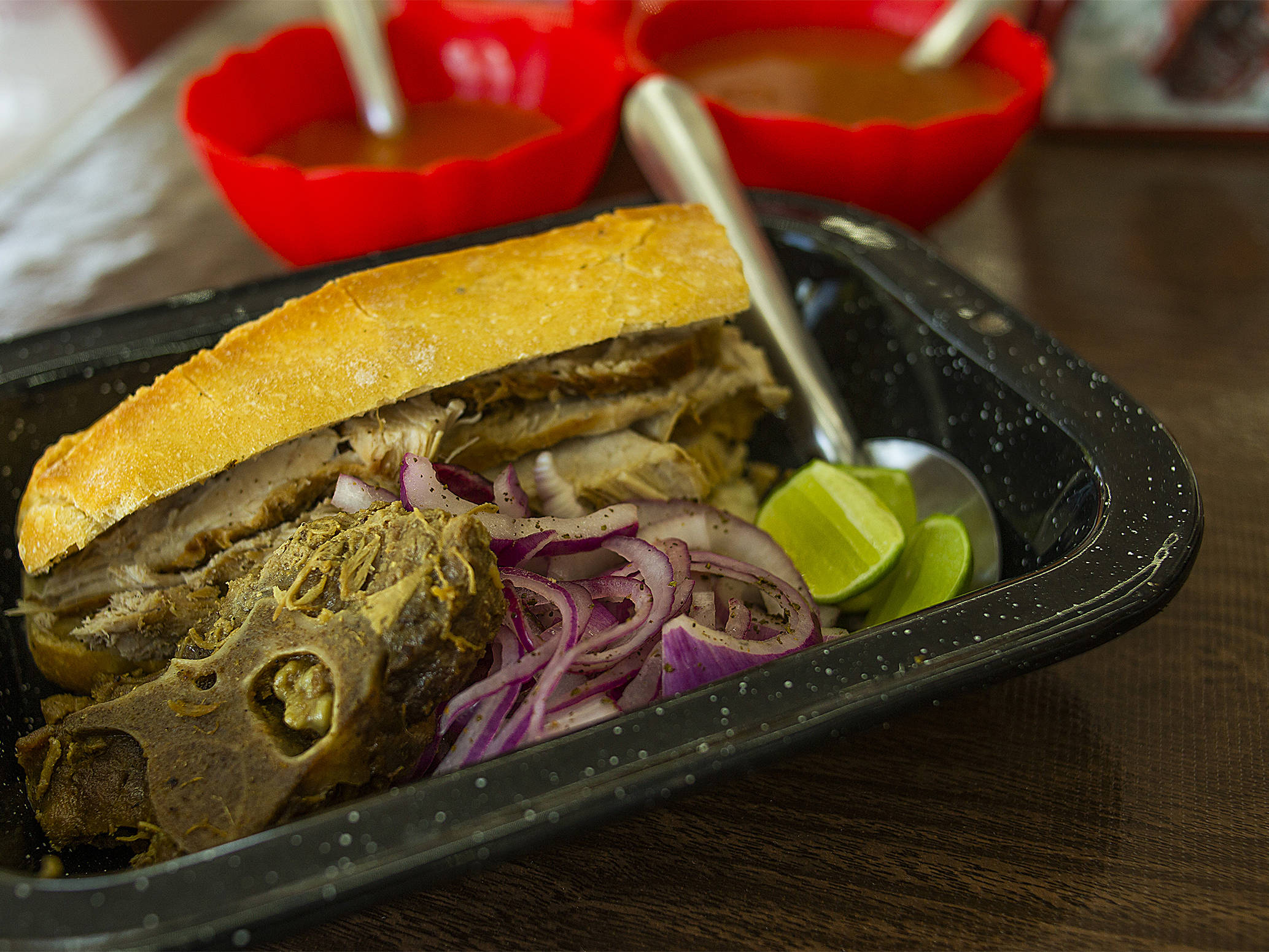 Torta Ahogada de Carnitas