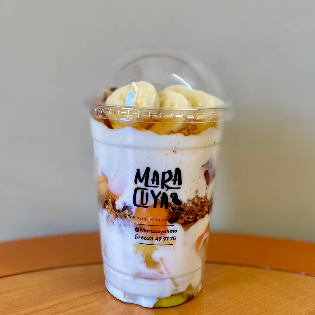 Yogurt con Fruta