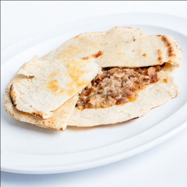 PAN ARABE CON BISTEC (1)pza 250grs