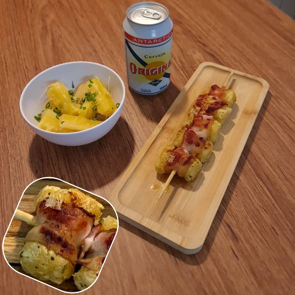 Medalhão de mandioca e bacon, com mandioca.