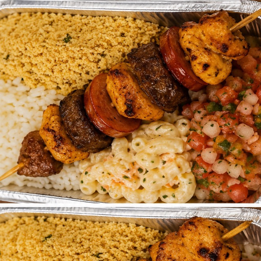 Essa promoção acompanha 1 espetinho de Misto, arroz , farofa, molho à campanha e macarronese.