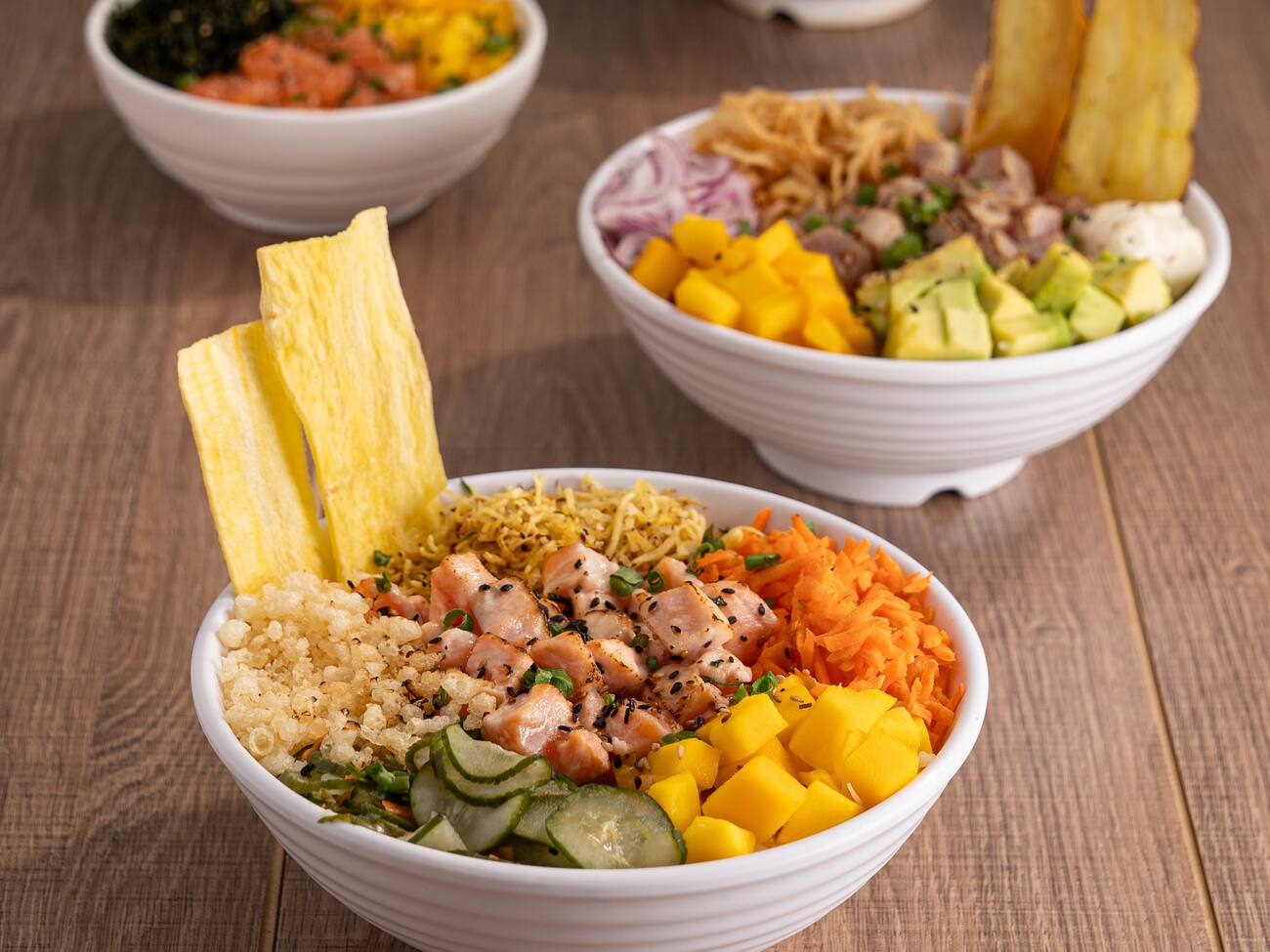 Monte o seu poke do jeito que você preferir. Temos a maior variedade de ingredientes do mercado e com a qualidade que só o #Nihoa pode te porporcionar! São várias Pokebilidades!