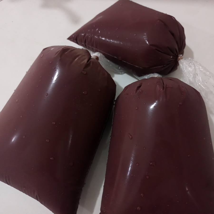 Açaí regional com branqueamento e processado com água mineral 100% puro