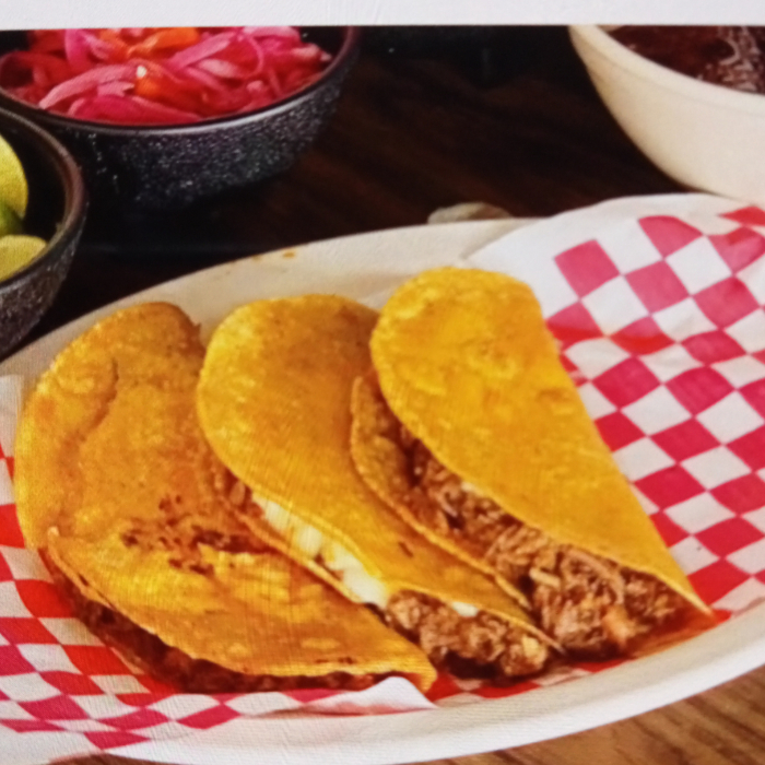 TACO DE BIRRIA DE RES