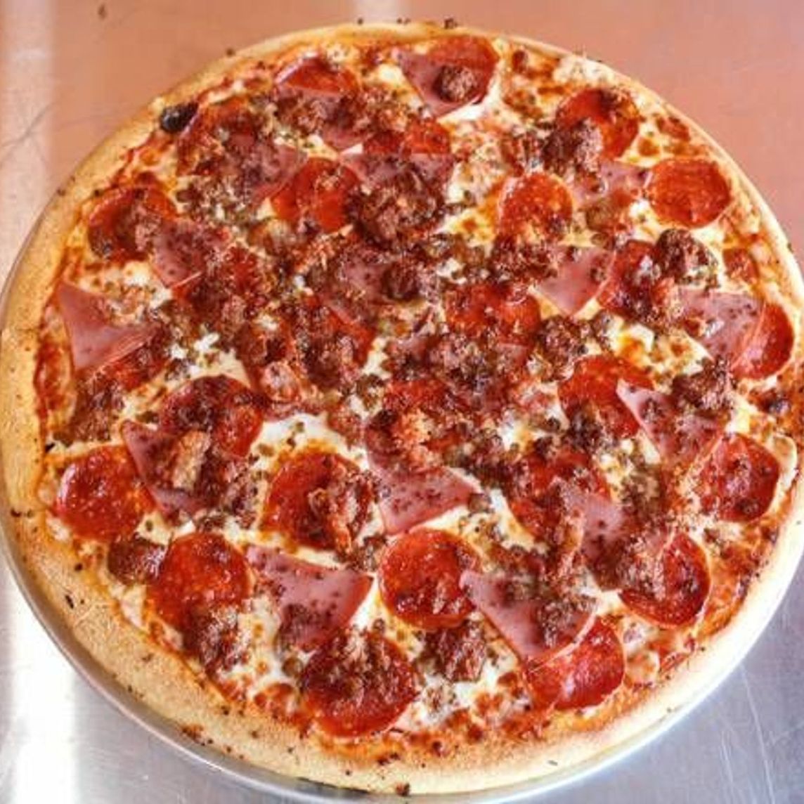 Pizza Carnivora Grande