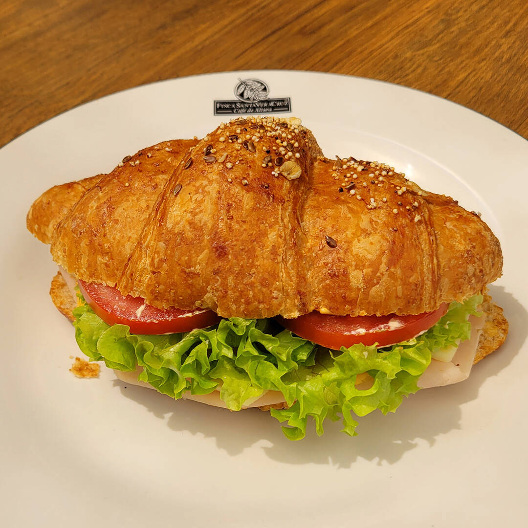 Croissant de Pechuga de Pavo y Queso