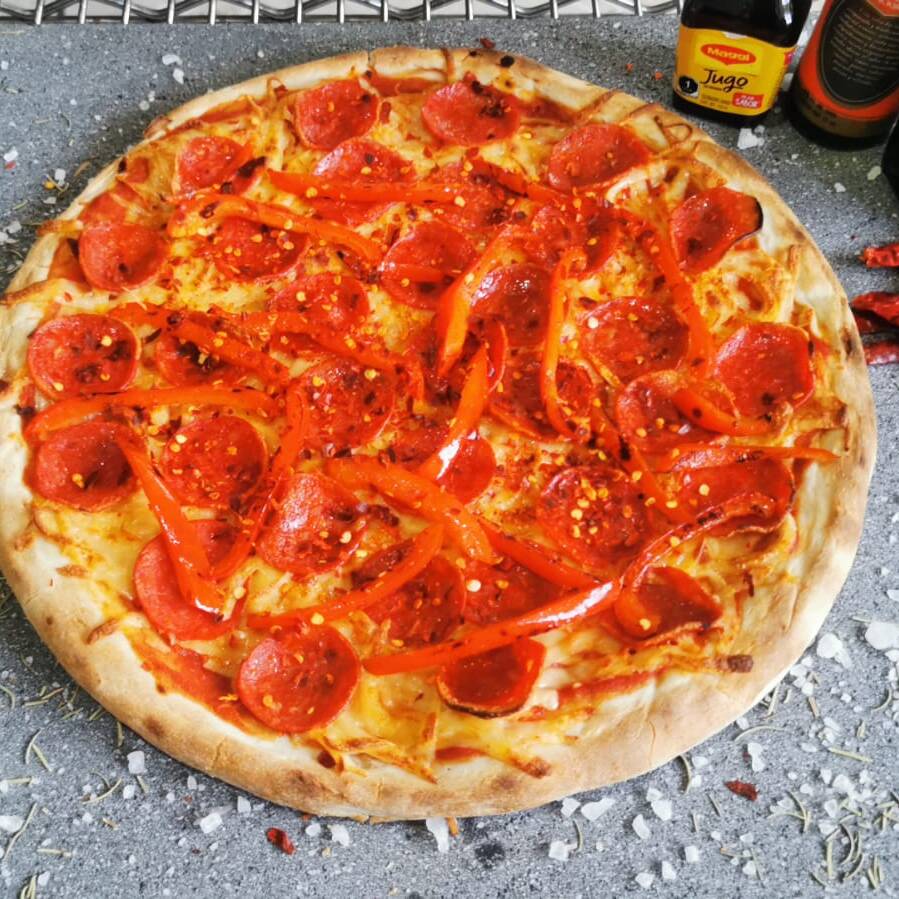 Pizza Diabola Grande 8 rebanadas