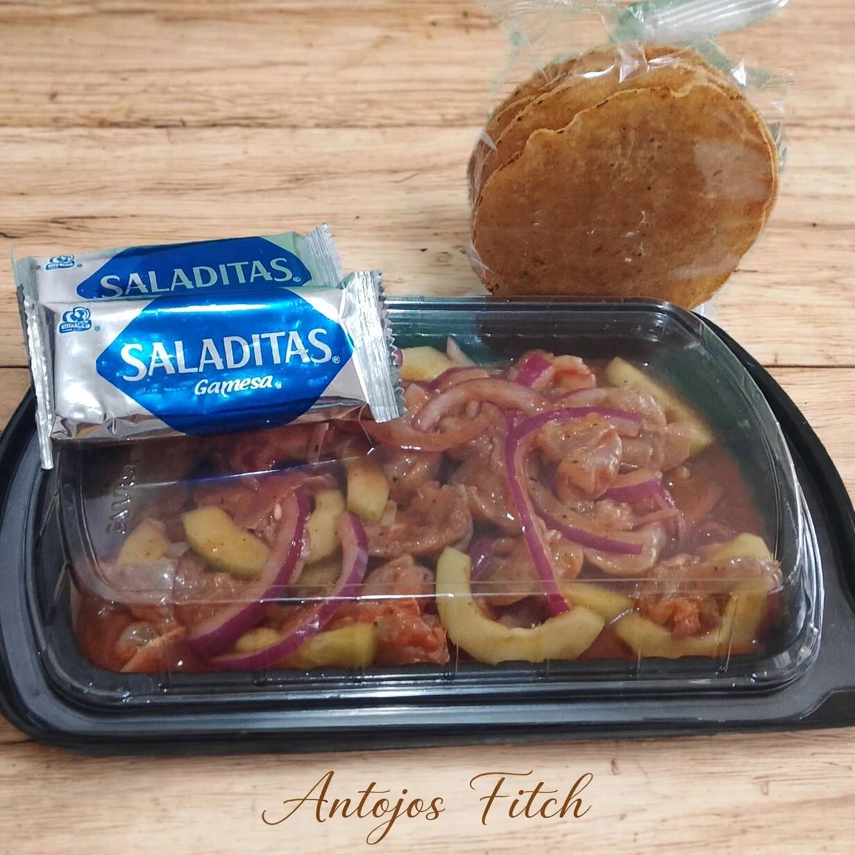Orden de Aguachile rojo