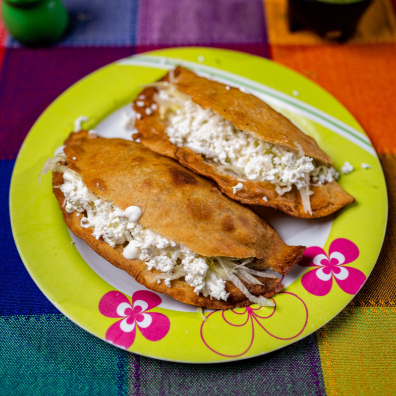 Quesadilla Frita con Queso