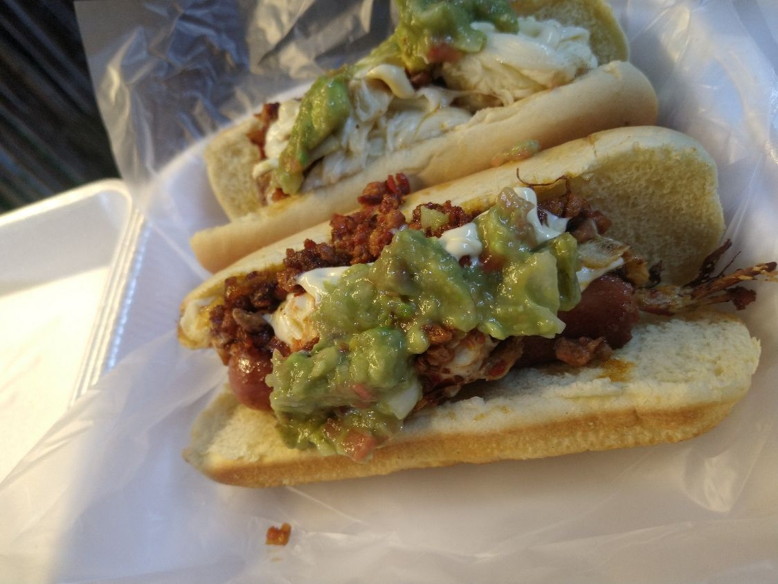 Hot dog mexicano