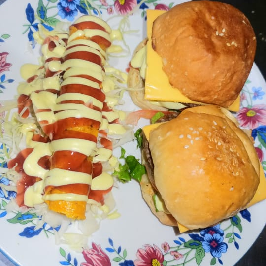 Taco CARNE O POLLO Sencillo+ 2 hamburguesas Big co