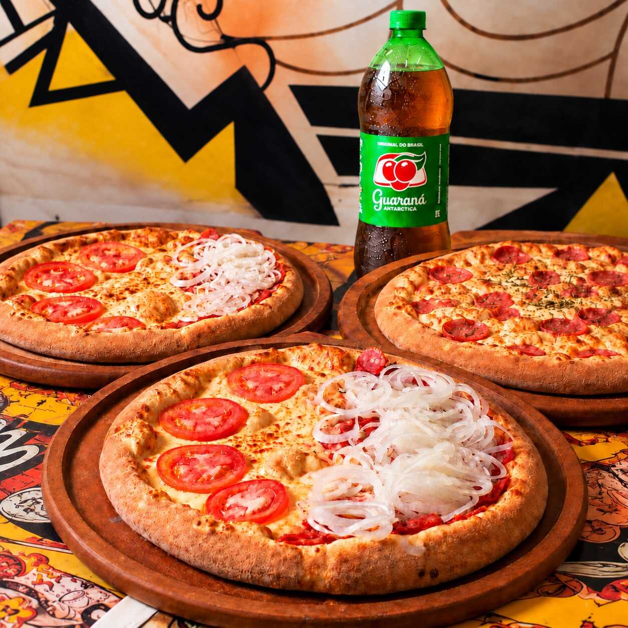 Combo Familia 3 — perfeito para reunir todo mundo!
Um combo completo pensado para compartilhar momentos deliciosos com a família ou a turma.
1 Pizza Meio a Meio (Calabresa + Muçarela)
1 Pizza Toscana
1 Pizza Calabresa
1 Guaraná geladinho para refrescar
3 pizzas + 1 Guaraná para garantir a satisfação de todos!
Oferta especial por tempo limitado. Aproveite agora antes que acabe!
(Imagem ilustrativa)