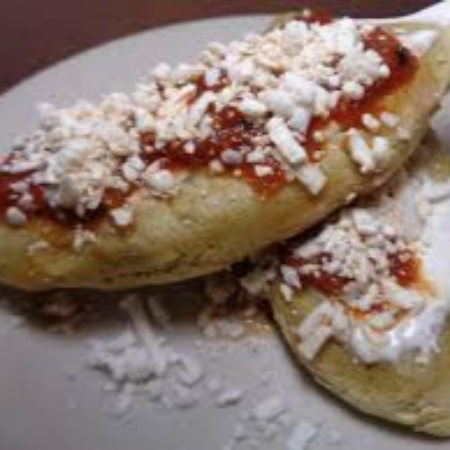 Tlacoyos frijol con queso