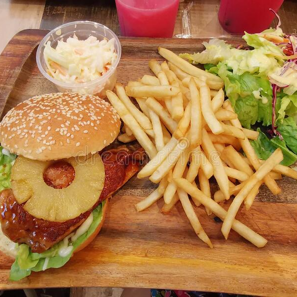 hamburguesa especial con papas