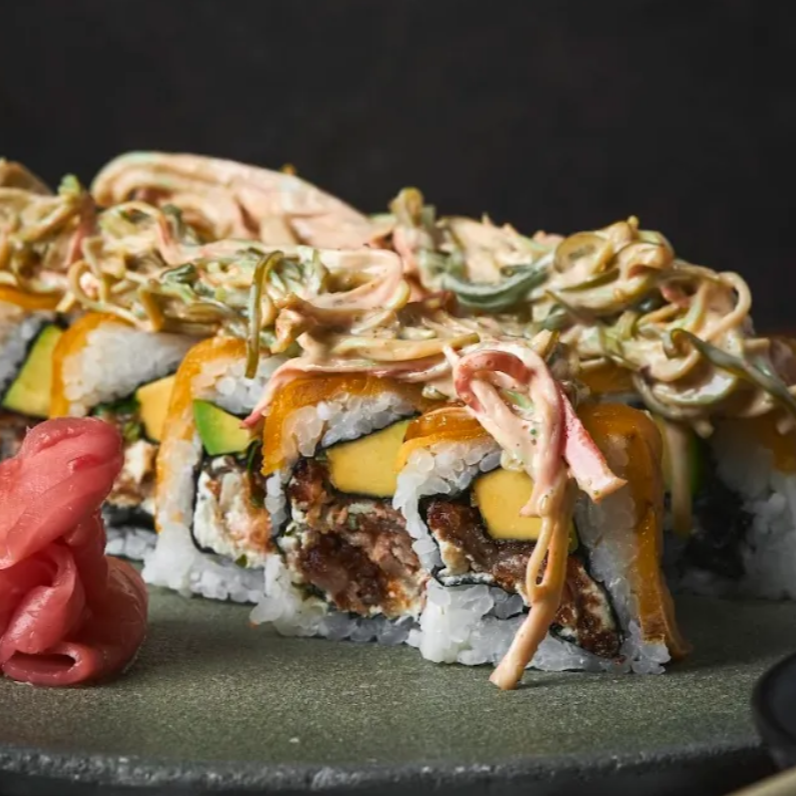 Sushi Tsunami Rollo Completo