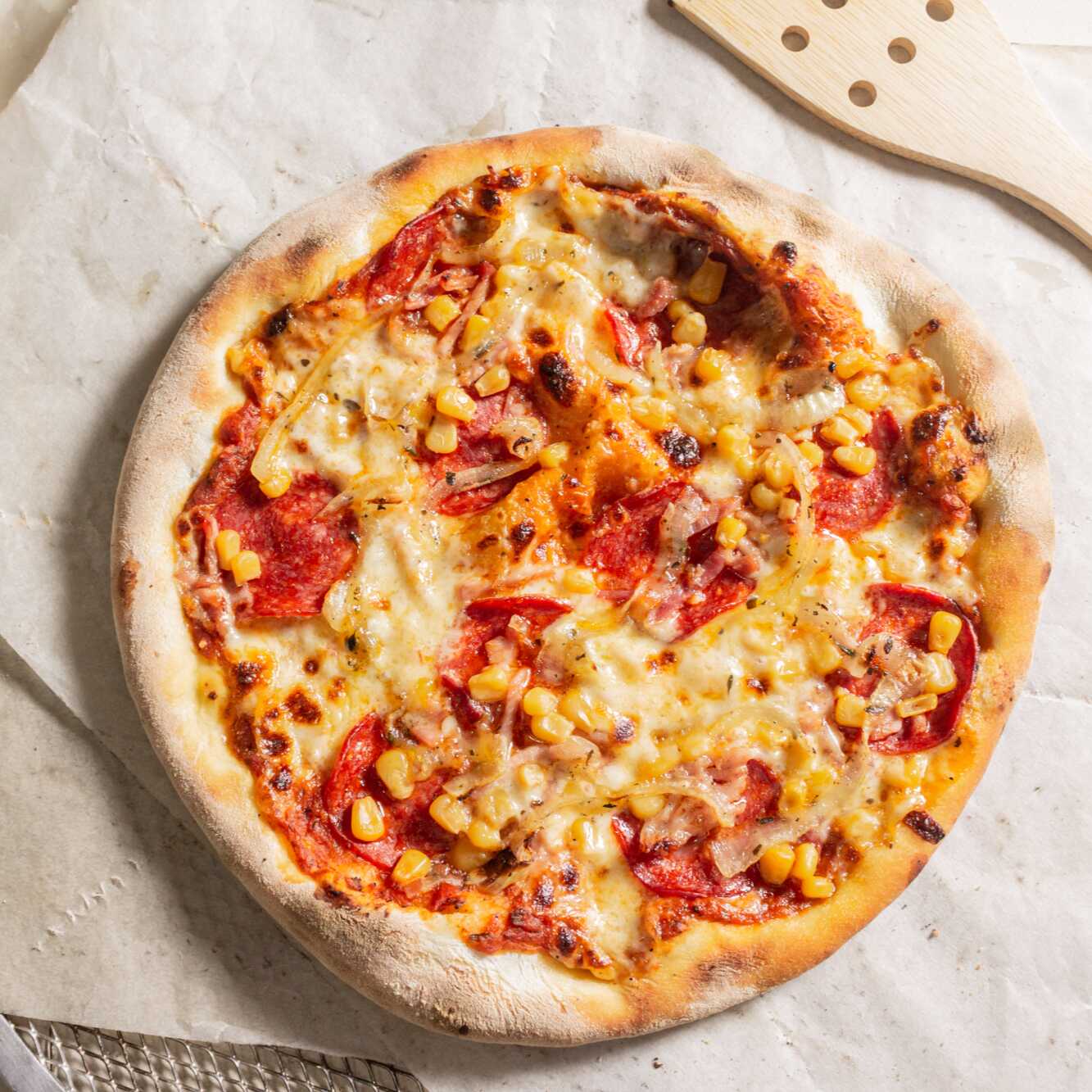 Pizza Salami + Bebida 250 Ml