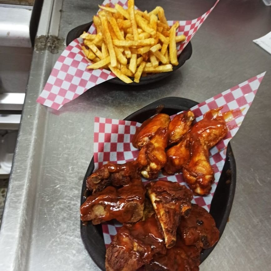 Mega Combo Alitas x 6 & Costillas x 6