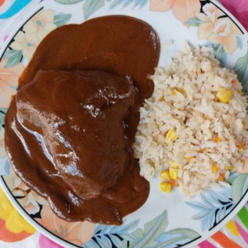 Mole Rojo con Pollo