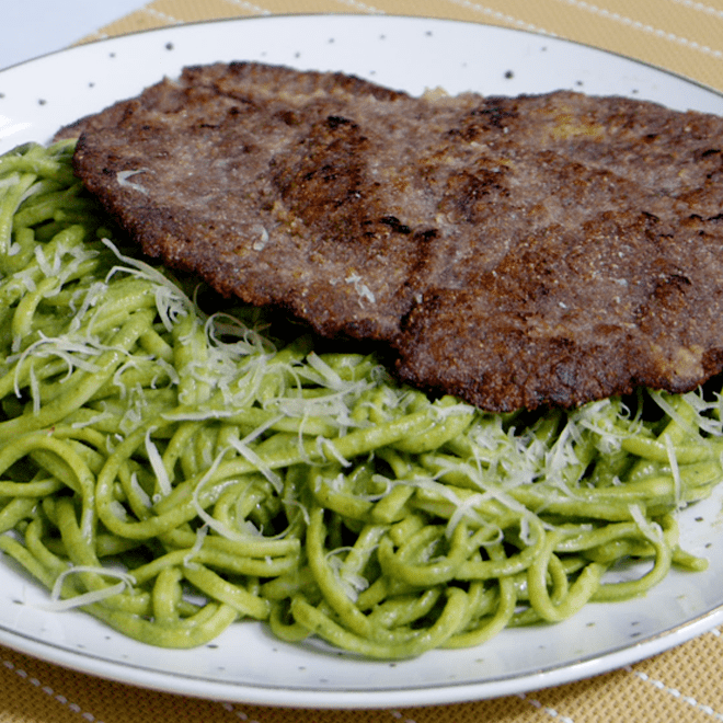 Tallarines Verdes con Bistec