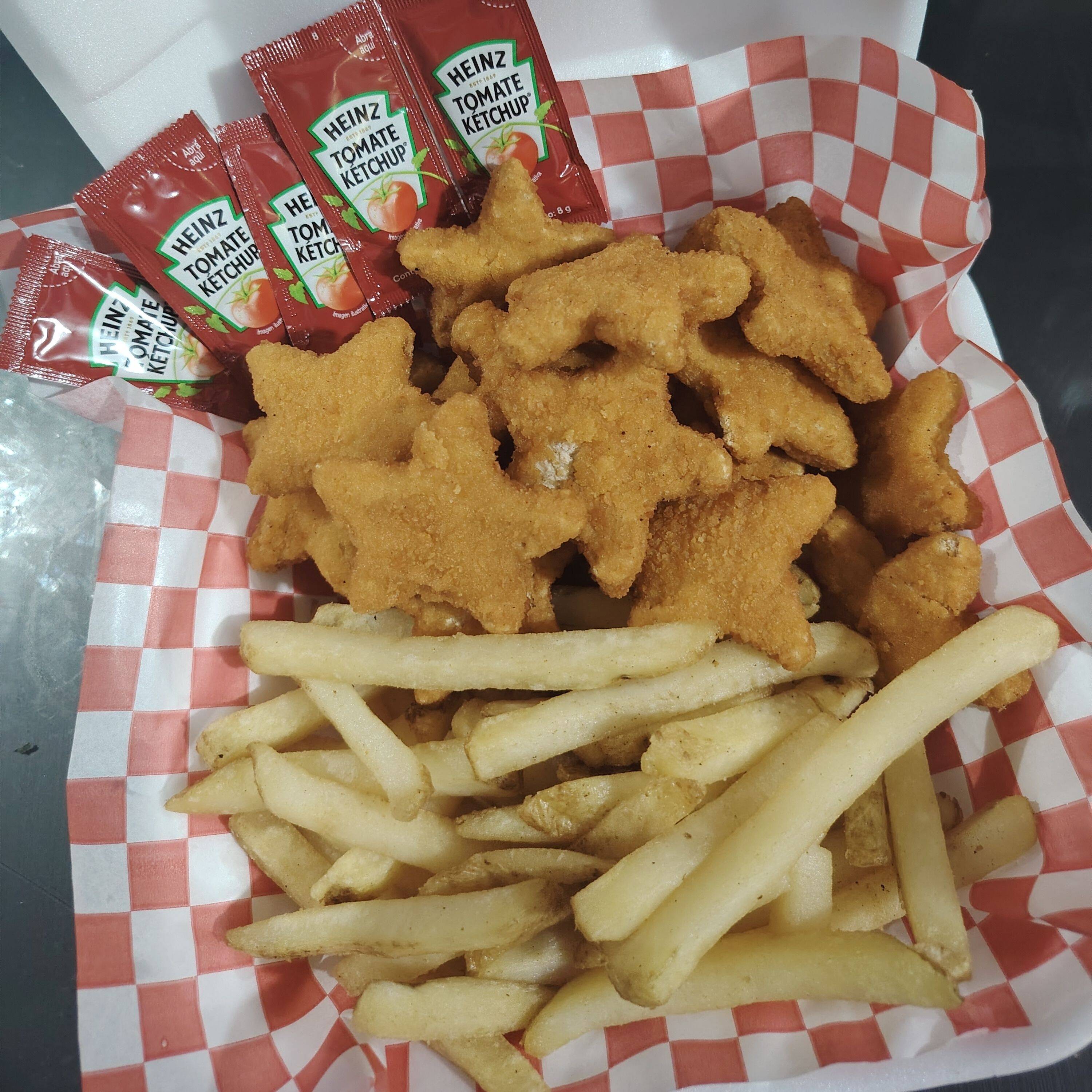 Paquete Familiar Nugets Estrella Con Papas