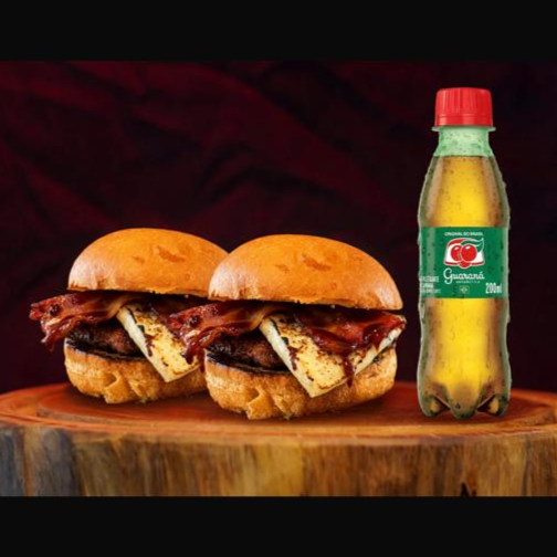 Smash de 70g, Queijo Coalho, Melaço de Cana, Bacon, Cebola Caramelizada, Pão Brioche numa Maionese top da galaxias + 1 Antartica 220ml