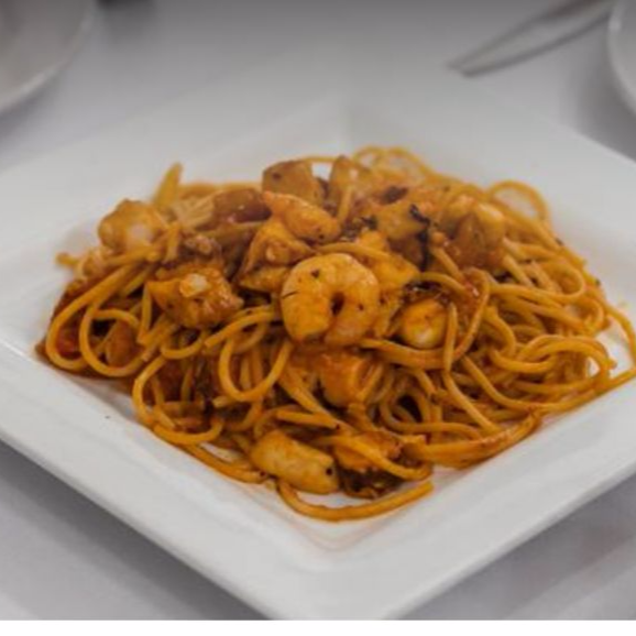 Spaghetti Pescatore con Mariscos