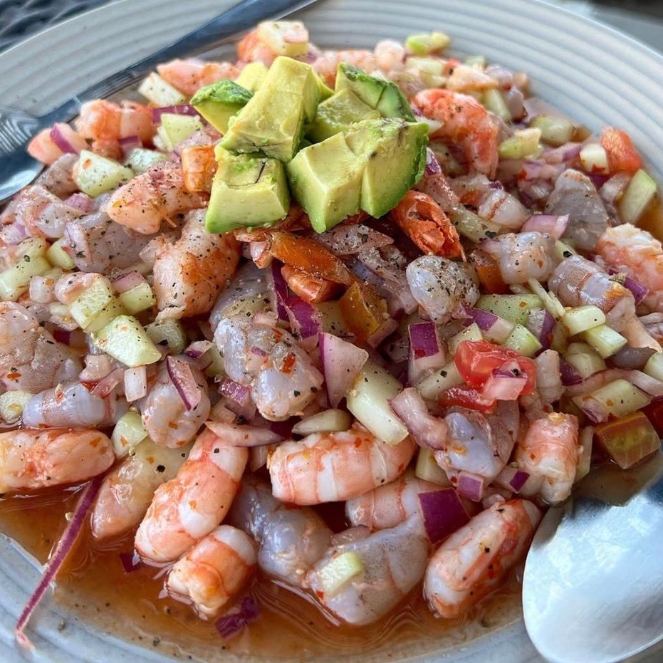 Tostada de Ceviche de Camarón Curtido