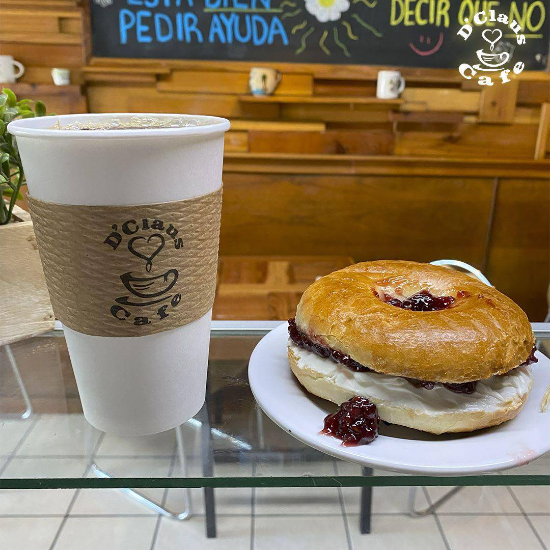 Combo BUENOS DIAS 🌻😋Bagel QuesoCrema + Cafe