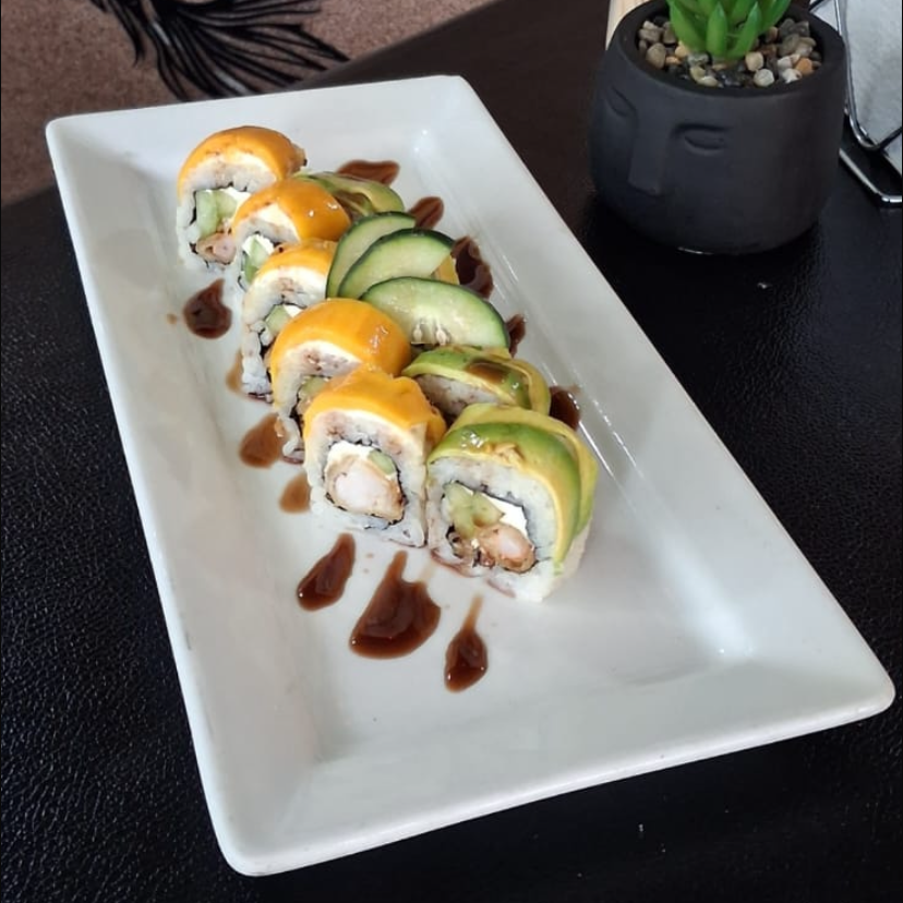 Dragón roll.