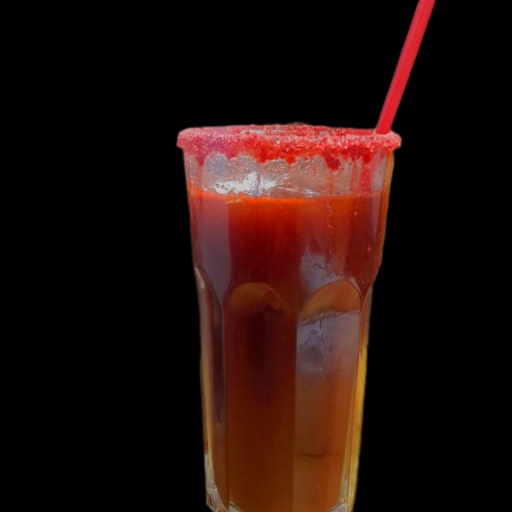 Michelada con Clamato 1/2 Lt