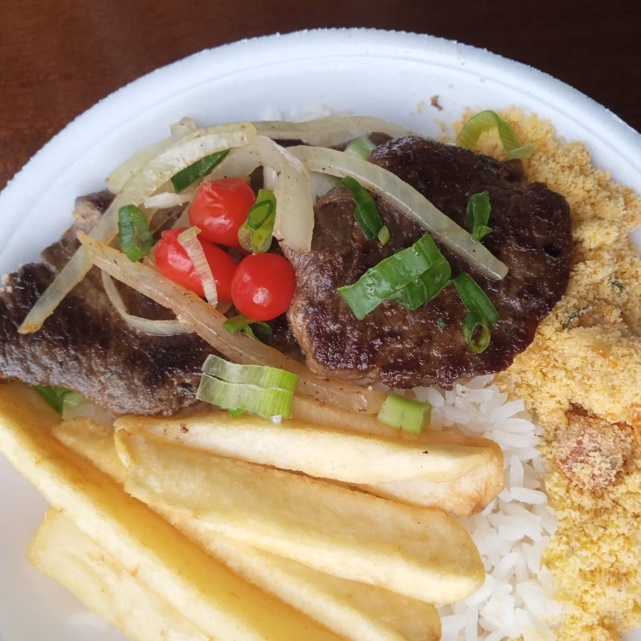 Arroz, Feijão, Batata Frita ou Mandioca